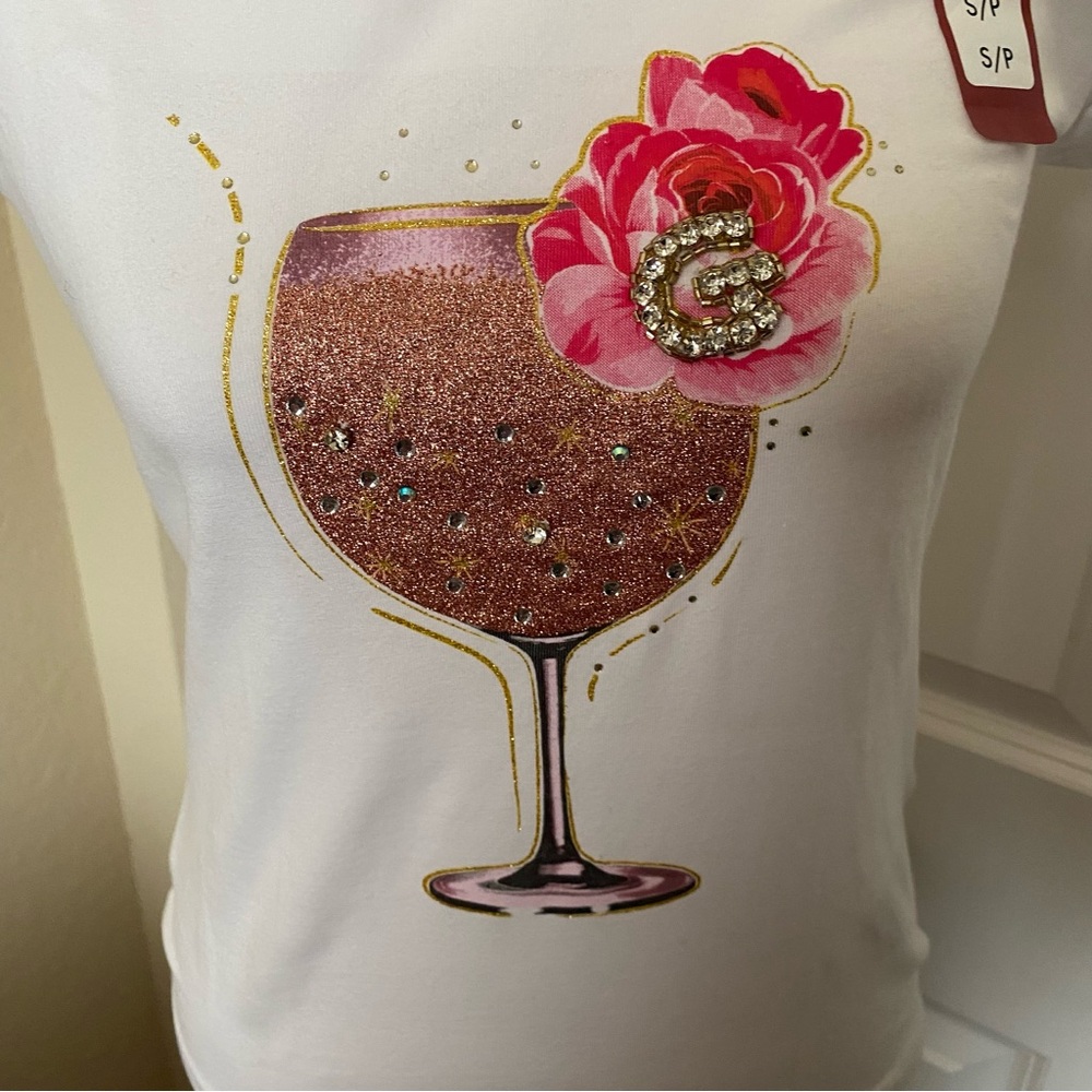 GUESS Embellished Graphic White T-Shirt NWT Size Small - Picture 4 of 13